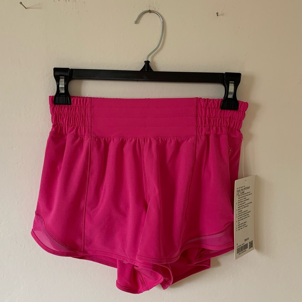 lululemon Hotty Hot HR Lined Short 2.5" Sonic Pink Size 4 New BNWT - Picture 2 of 15